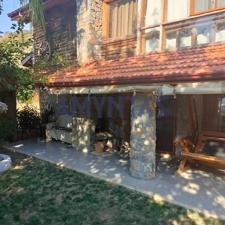 Sunset Villa *